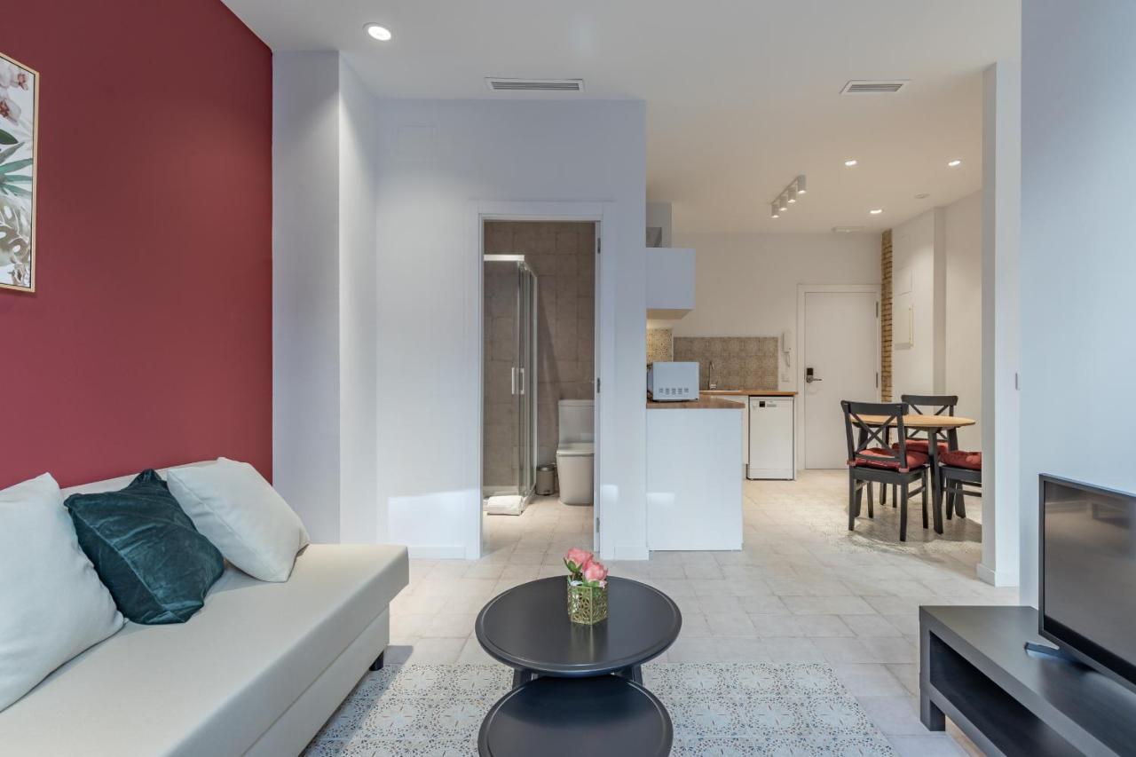 Modern Apartment Close To City Centre Valencia Exterior photo