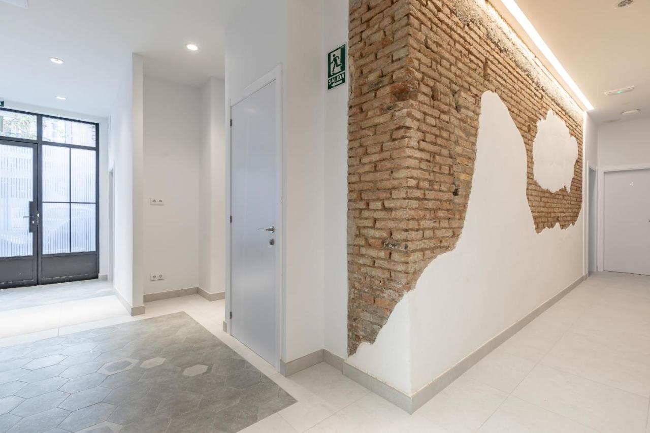 Modern Apartment Close To City Centre Valencia Exterior photo